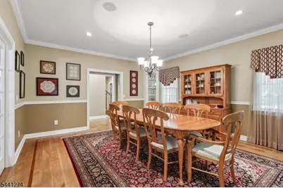 4 Holmehill Ln, Roseland, NJ 07068 - Photo 13