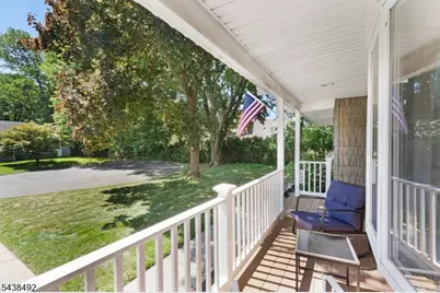14 Kemp Dr, Springfield, NJ 07081 - Photo 3