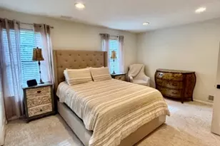1104 Woodbridge Commons Way, Woodbridge Township, NJ 08830 - Photo 13