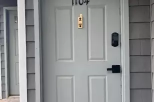 1104 Woodbridge Commons Way, Woodbridge Township, NJ 08830 - Photo 3