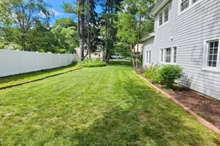 2 Vermont Ct, Parsippany, NJ 07034 - Photo 17