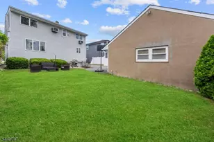 101 Maple Hill Rd, Clifton, NJ 07013 - Photo 27