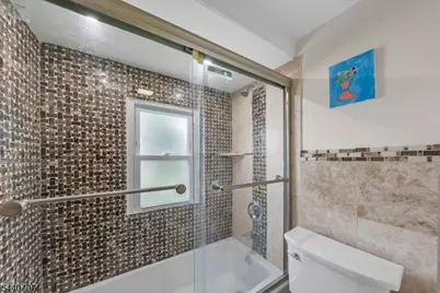 101 Maple Hill Rd, Clifton, NJ 07013 - Photo 17