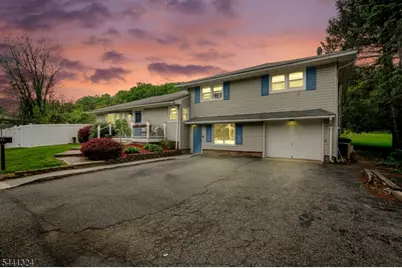 22 Federal Hill Rd, Pompton Lakes, NJ 07442 - Photo 1