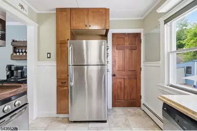 5 Fern Ln, Parsippany, NJ 07834 - Photo 9