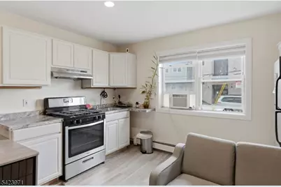 172-174 Carroll St, Paterson, NJ 07501 - Photo 9