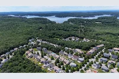 917 Timberline Dr, Jefferson Township, NJ 07849 - Photo 43