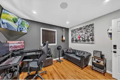 42 Donnalin Pl, Clifton, NJ 07013 - Photo 19