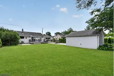 42 Donnalin Pl, Clifton, NJ 07013 - Photo 35