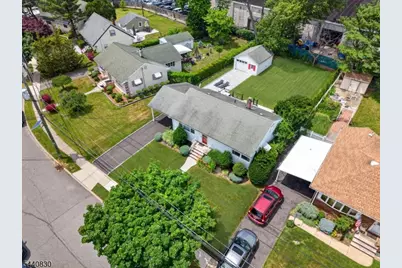 42 Donnalin Pl, Clifton, NJ 07013 - Photo 41
