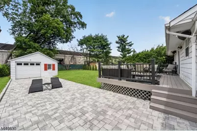 42 Donnalin Pl, Clifton, NJ 07013 - Photo 37