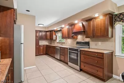335 Drakestown Rd, Washington Township, NJ 07853 - Photo 11