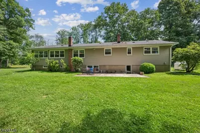 335 Drakestown Rd, Washington Township, NJ 07853 - Photo 25