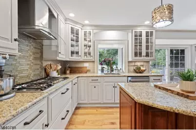 15 Williamsburg Ct, Montgomery Township, NJ 08558 - Photo 7