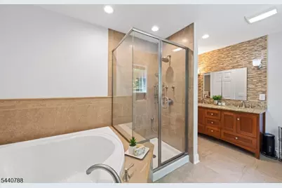15 Williamsburg Ct, Montgomery Township, NJ 08558 - Photo 23