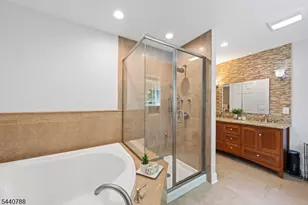 15 Williamsburg Ct, Montgomery Township, NJ 08558 - Photo 23
