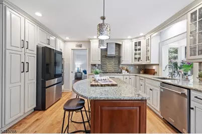 15 Williamsburg Ct, Montgomery Township, NJ 08558 - Photo 5
