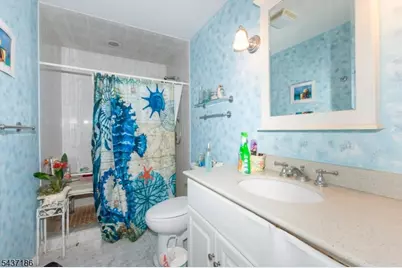 139 Mohawk Trl, Wayne, NJ 07470 - Photo 17