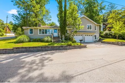 139 Mohawk Trl, Wayne, NJ 07470 - Photo 1