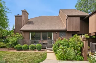 244 Kingsberry Dr, Franklin Township, NJ 08873 - Photo 1