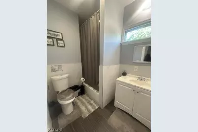 27 Richelieu Ter, Newark, NJ 07106 - Photo 7