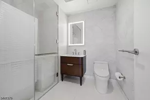 320 Adolphus Ave, Cliffside Park, NJ 07010 - Photo 23