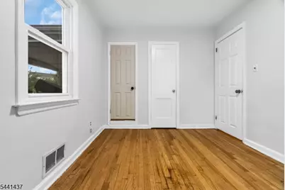 1220 Crescent Ave, Roselle, NJ 07203 - Photo 15