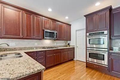 28 Briar Ct, Hardyston Township, NJ 07419 - Photo 11