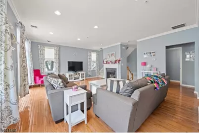 177 Winchester Ct, Clifton, NJ 07013 - Photo 3