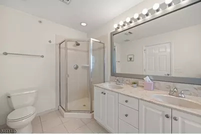 177 Winchester Ct, Clifton, NJ 07013 - Photo 13