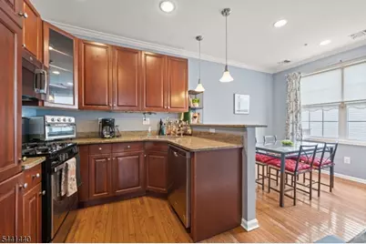 177 Winchester Ct, Clifton, NJ 07013 - Photo 7