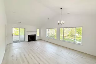 135 Falcon Ridge Way, Hamburg, NJ 07419 - Photo 3