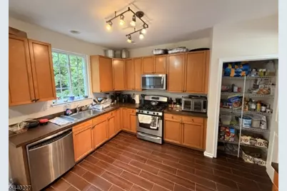 310 Winding Hill Dr, Mount Olive, NJ 07840 - Photo 7