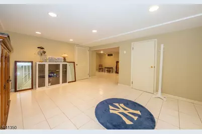 36 Leamoor Dr, Morris Plains, NJ 07950 - Photo 33