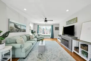 2 Brights Point Rd, Jefferson Township, NJ 07849 - Photo 5