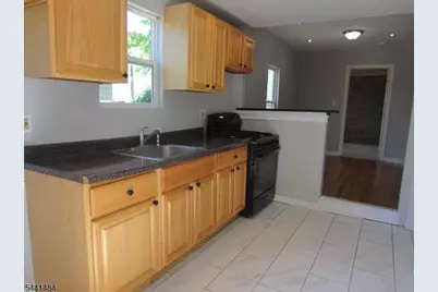 279 Oregon St, Union Township, NJ 07088 - Photo 15