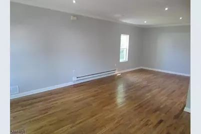 279 Oregon St, Union Township, NJ 07088 - Photo 5
