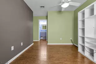 19 Delavan Ct, New Brunswick, NJ 08901 - Photo 23
