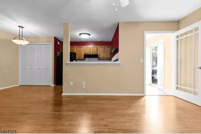 19 Delavan Ct, New Brunswick, NJ 08901 - Photo 11