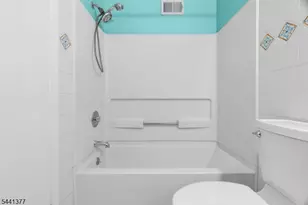 19 Delavan Ct, New Brunswick, NJ 08901 - Photo 21