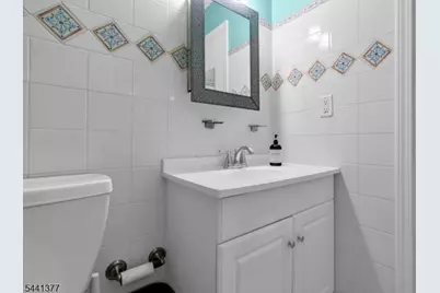 19 Delavan Ct, New Brunswick, NJ 08901 - Photo 31