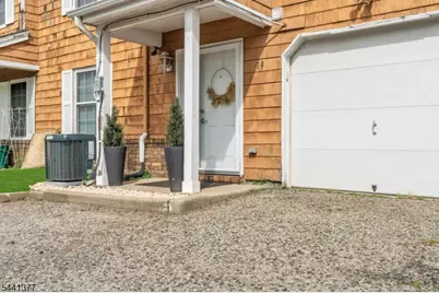19 Delavan Ct, New Brunswick, NJ 08901 - Photo 7