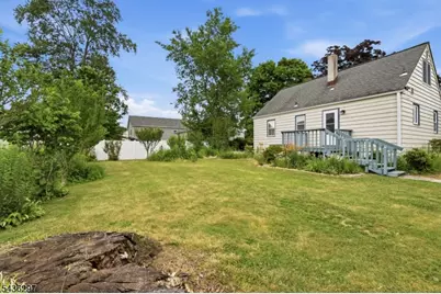 221 W Prospect St, South Bound Brook Boro, NJ 08880 - Photo 35