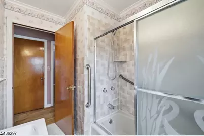 221 W Prospect St, South Bound Brook Boro, NJ 08880 - Photo 23