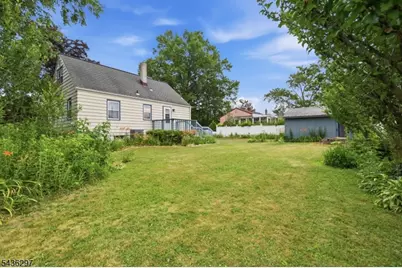 221 W Prospect St, South Bound Brook Boro, NJ 08880 - Photo 33