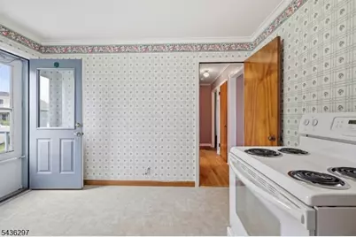221 W Prospect St, South Bound Brook Boro, NJ 08880 - Photo 13