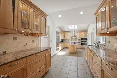 24 Thackeray Dr, Millburn, NJ 07078 - Photo 13
