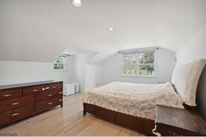 24 Thackeray Dr, Millburn, NJ 07078 - Photo 25