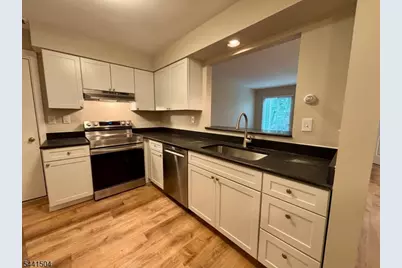 42 Stevens Ct, Bedminster Township, NJ 07921 - Photo 1