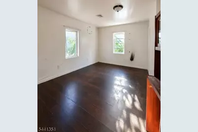 63 Huntington Ter, Newark, NJ 07112 - Photo 11